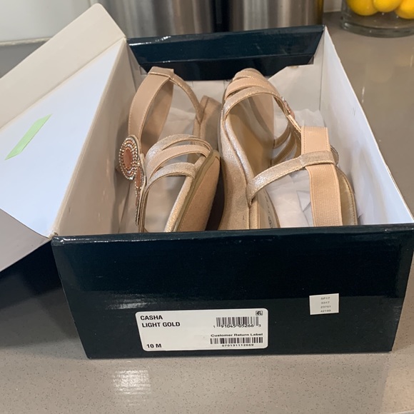 Karen Scott Casha Jewel Light Gold T Strap Wedge Heel Sandals - Picture 16 of 16